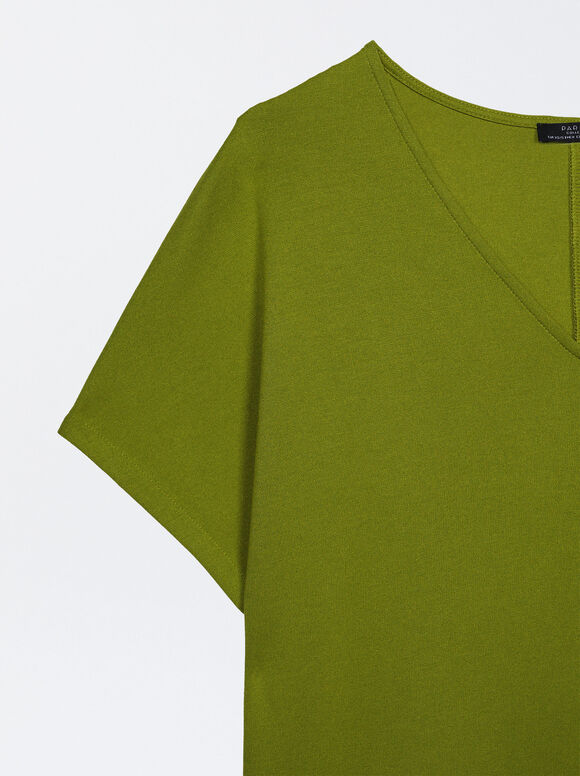 Camiseta básica com decote em V - Verde