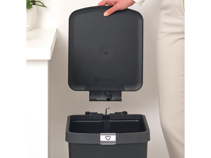 Brabantia Recyclingbehälter StepUp 25 l, Dunkelgrau Treteimer für Recycling Materialien