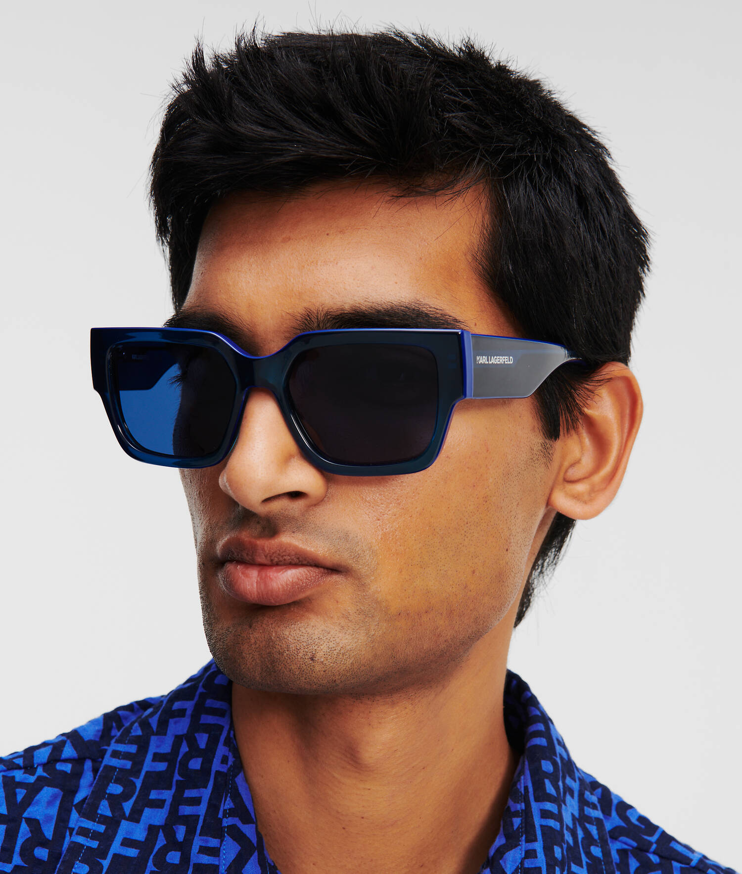 LUNETTES DE SOLEIL AVEC LOGO KARL