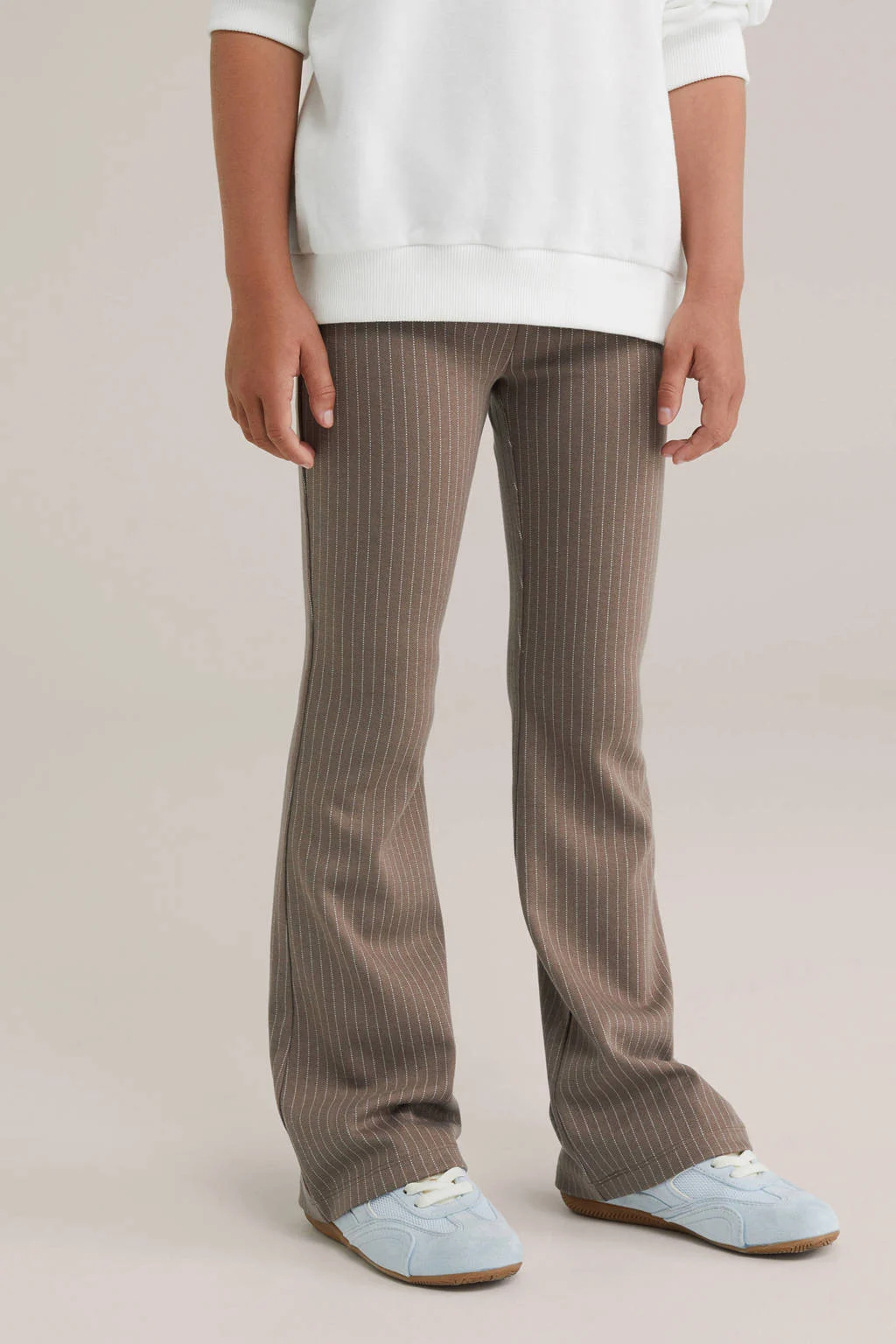 WE Fashion flared broek zand