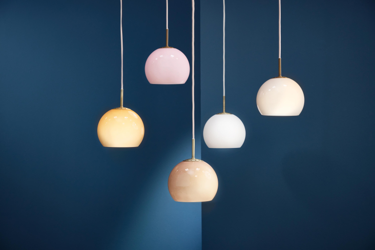 Frandsen Ball glass hanglamp Ø18 Matt White