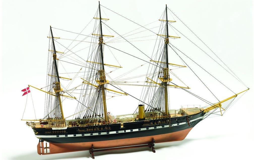 Bausatz Jylland 1:100, 1010 mm<br>Detaillierter Modellbausatz eines Kriegsschiffes