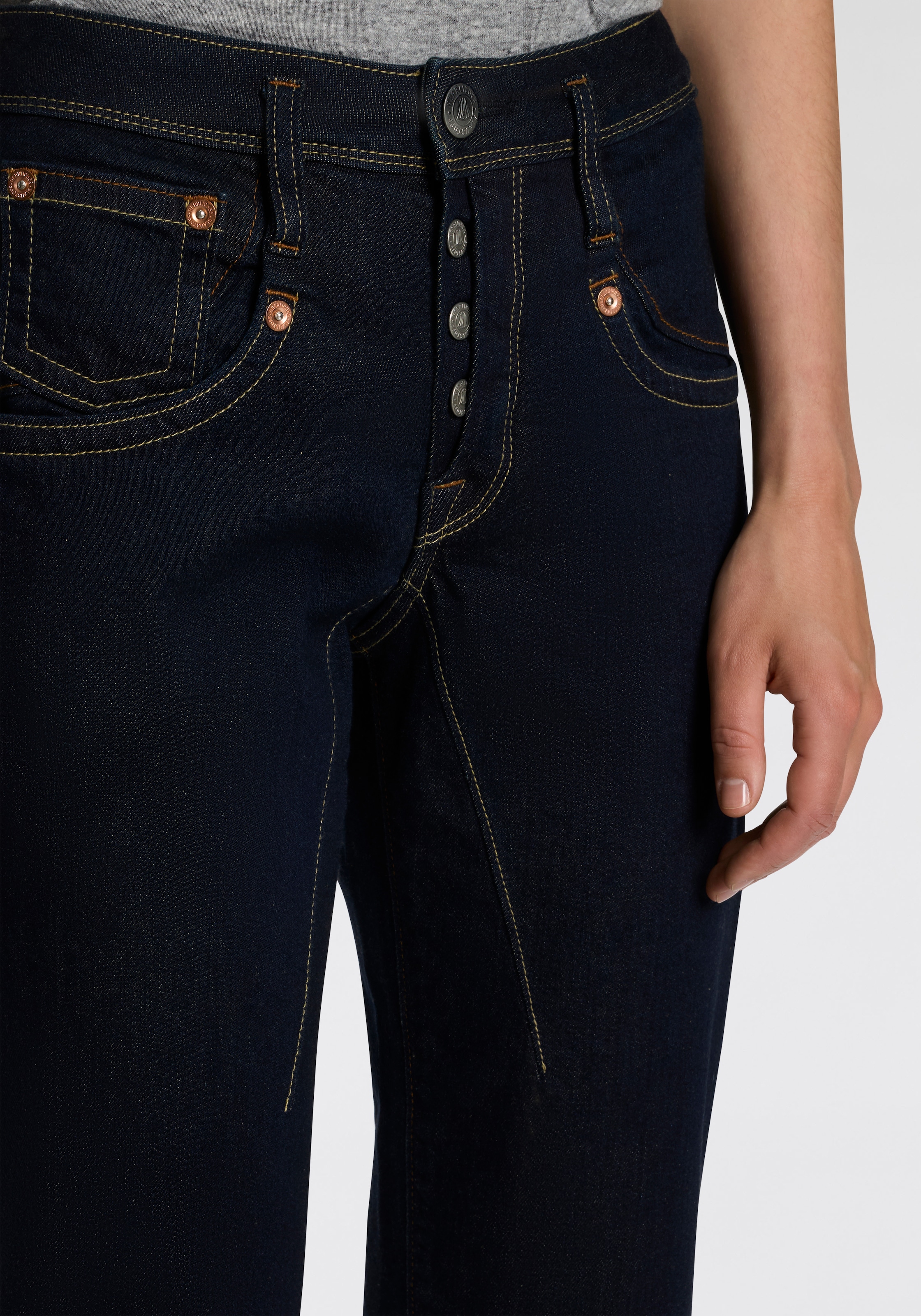 Herrlicher Boyfriend-Jeans »Shyra Tap Denim Comfort« mit Umschlagsaum