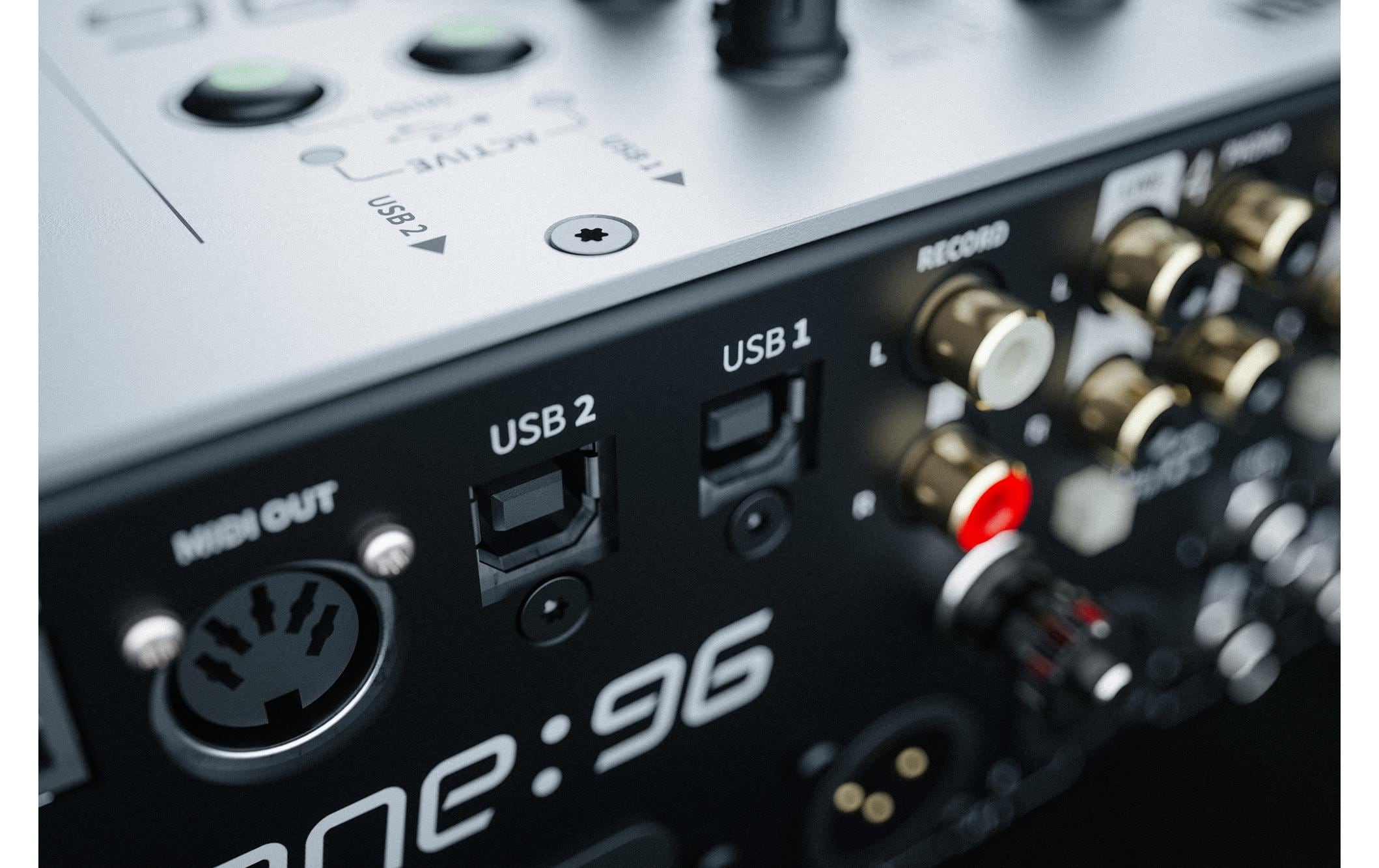 DJ-Mixer XONE:96<br>Analoger DJ-Mixer