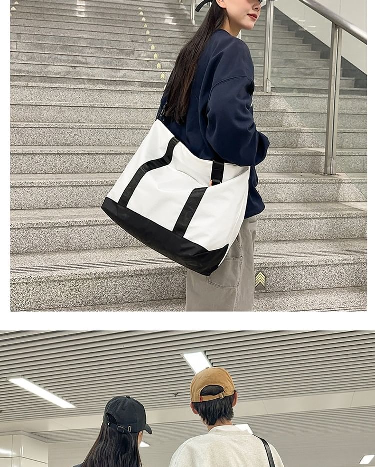 IOU - Geruite nylon tas