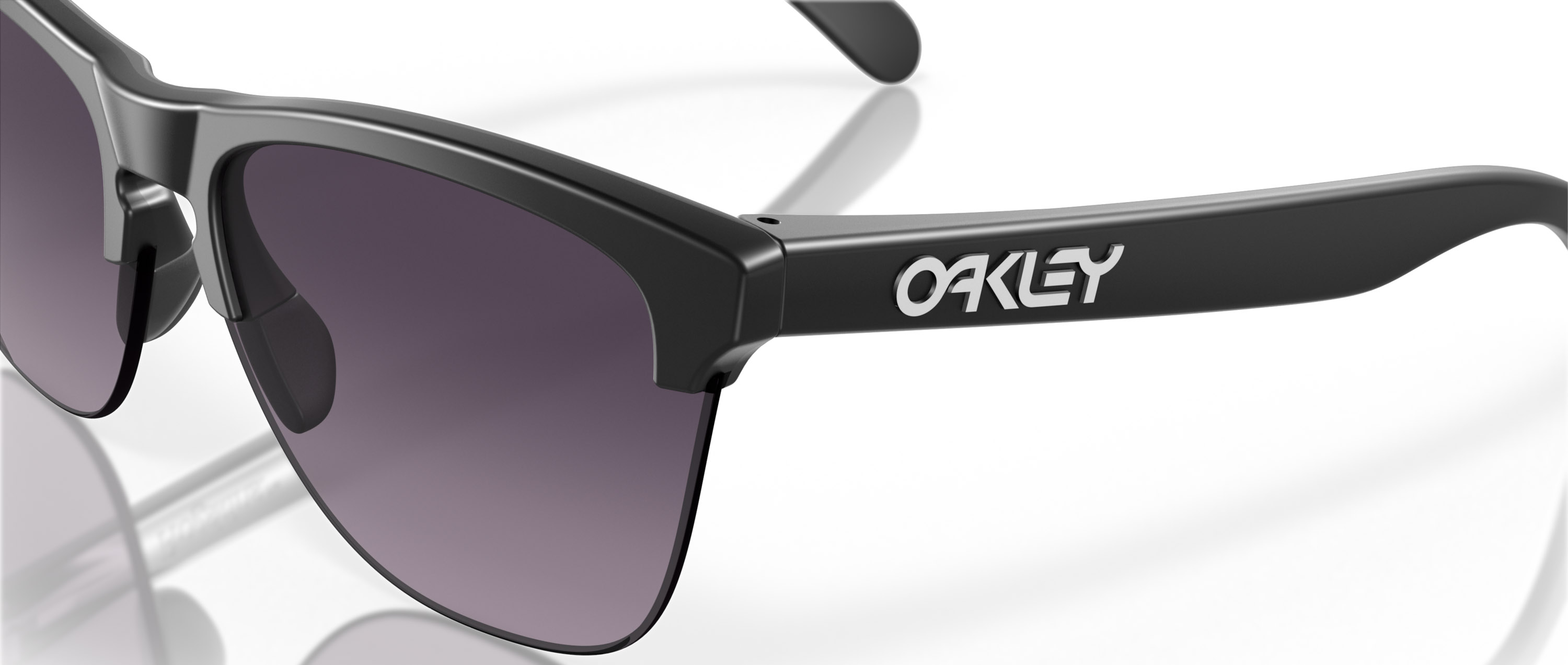 Frogskins Lite 4963/Matte Black w/Prizm Grey Gradient