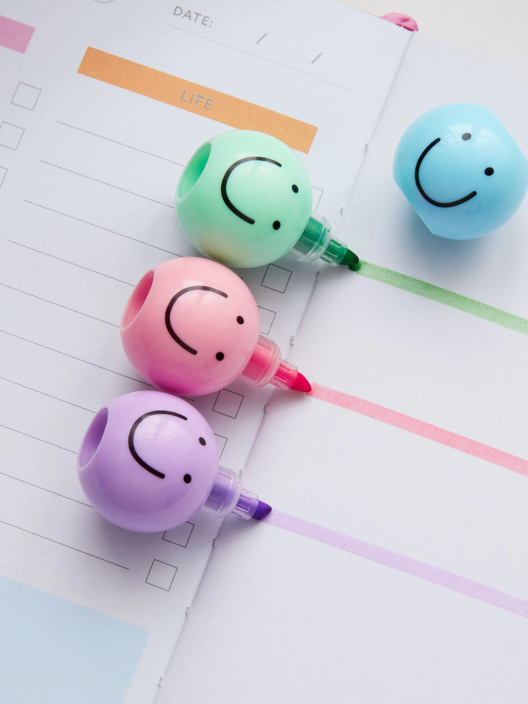 Smiley Faces Stacking Highlighter Pens