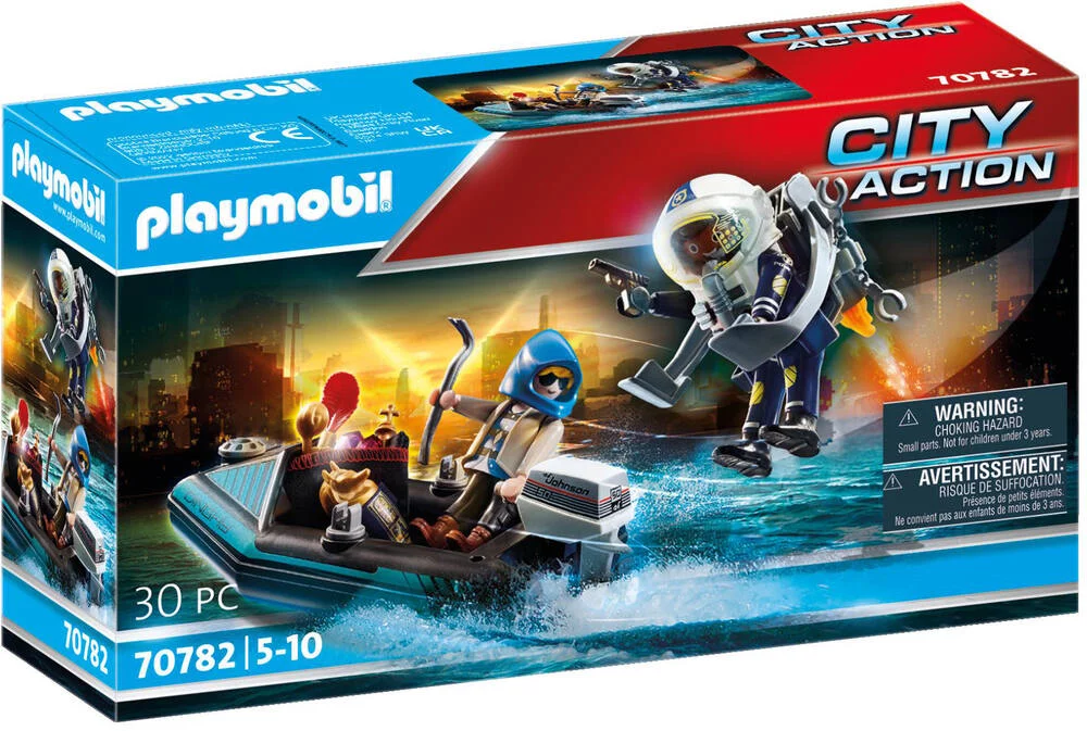 POLICIER AVEC REACTEUR DORSAL ET CANOE - 70782