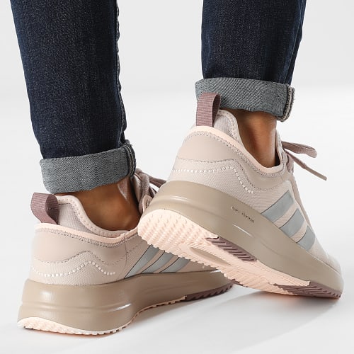 Baskets Femme Fukasa Run HQ1733 Worn Taupe Taupe Metallic