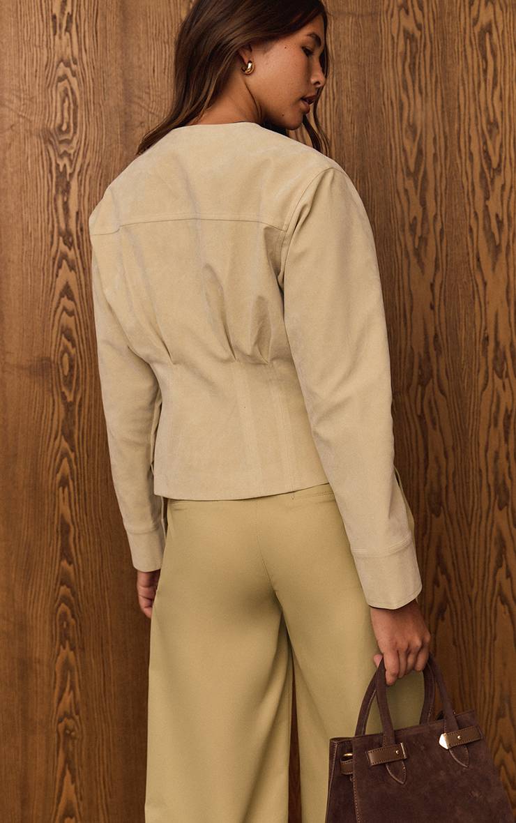 Ecru Veste Cintrée À La Taille Avec Boutons Recouverts En Faux Suède