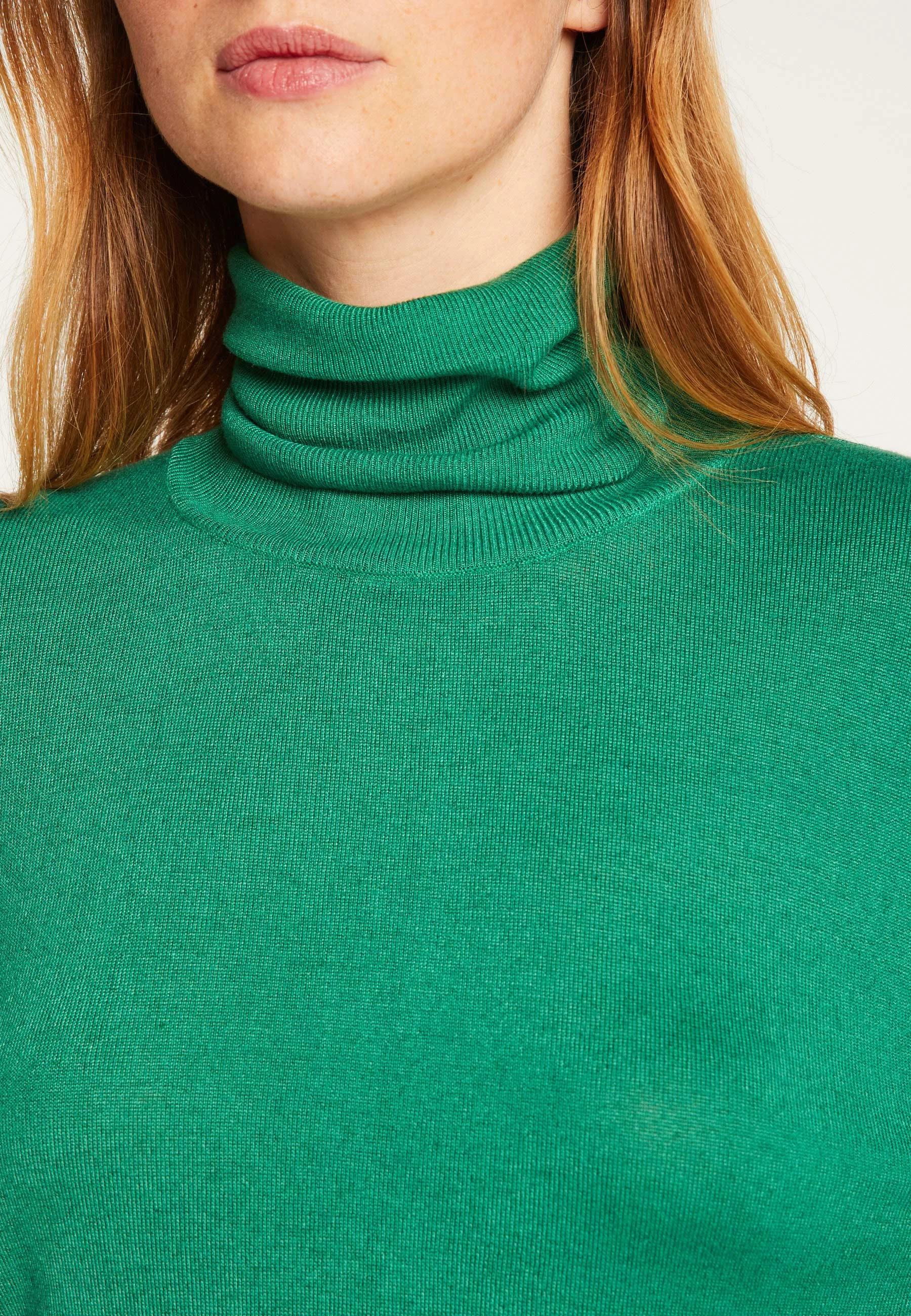 AÉRISAH24 - T-shirt col roulé en fibre de bambou cachemire | Vert