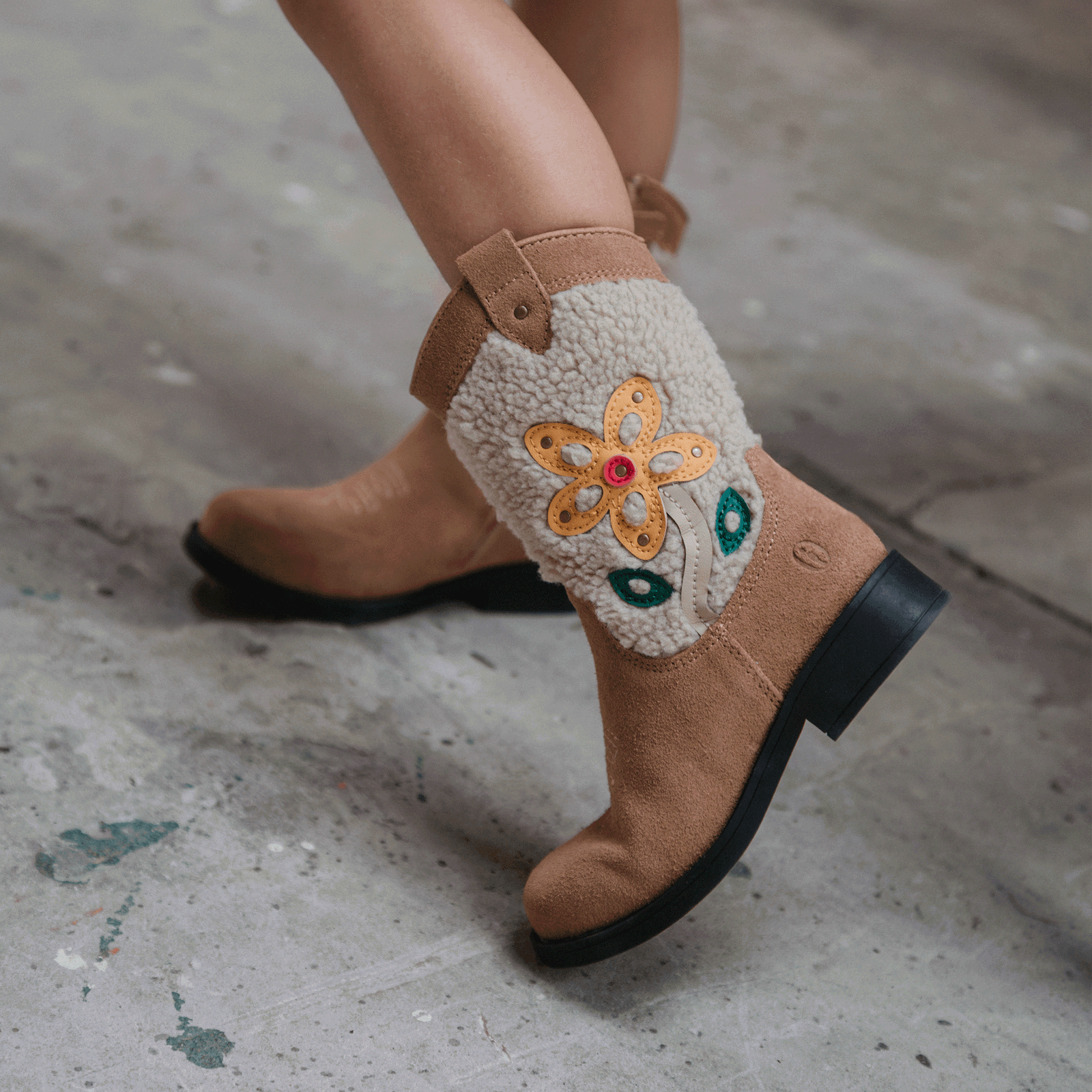 Shoesme brauner Westernstiefel mit Teddybär-Stoff