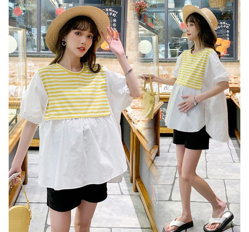 Levsayte - Zwangerschapsblouse met ronde hals, pofmouwen en strepen / Effen shorts met middelhoge taille / Set
