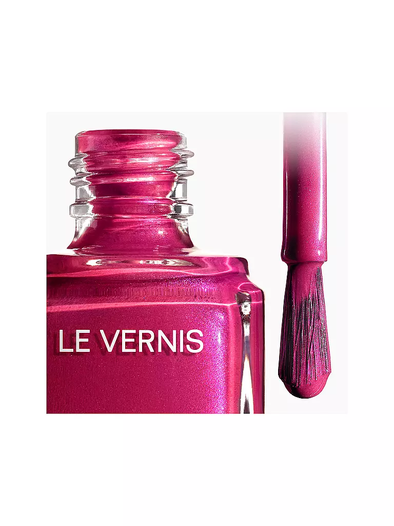 CHANEL NAGELLACK – FARBE UND GLANZ MIT LANGEM HALT 13ML beere