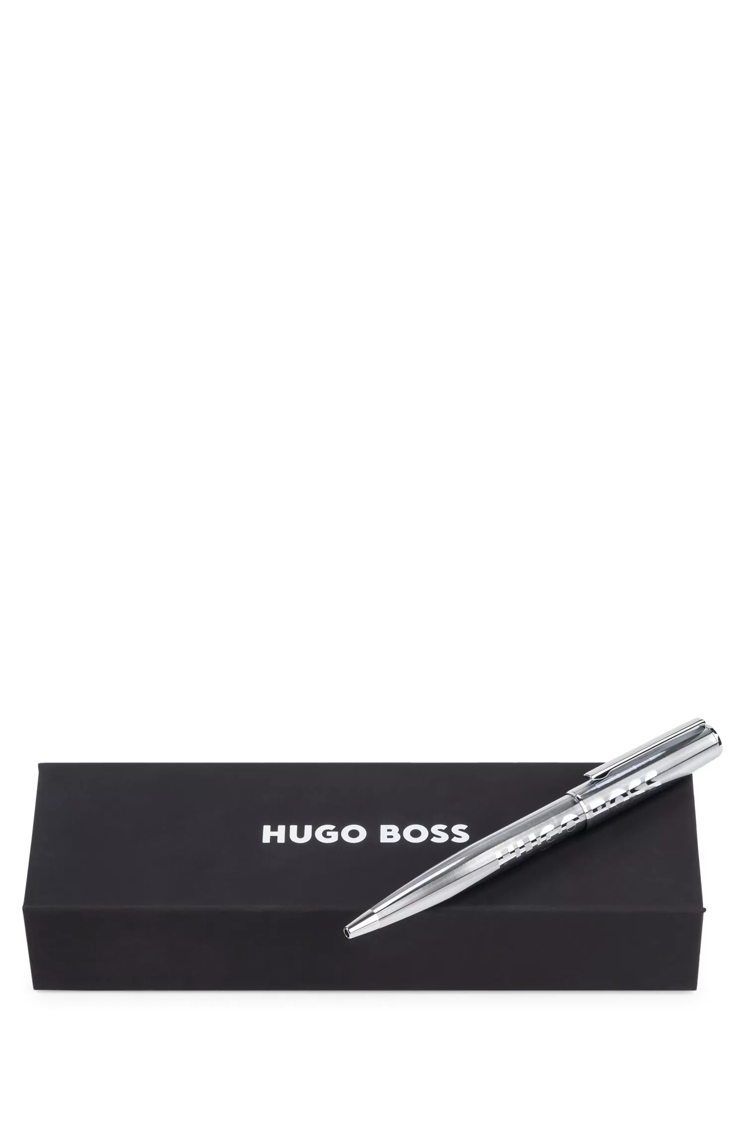 Caneta esferográfica BOSS cromada preta com logotipo tonal.