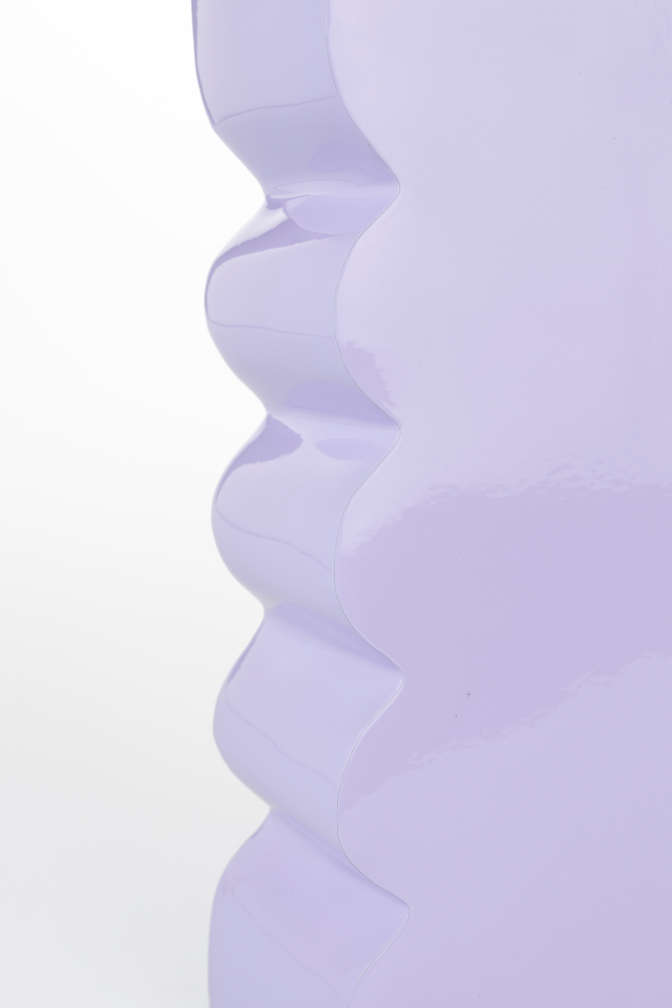 VASE CURVES S SHINY LILAC