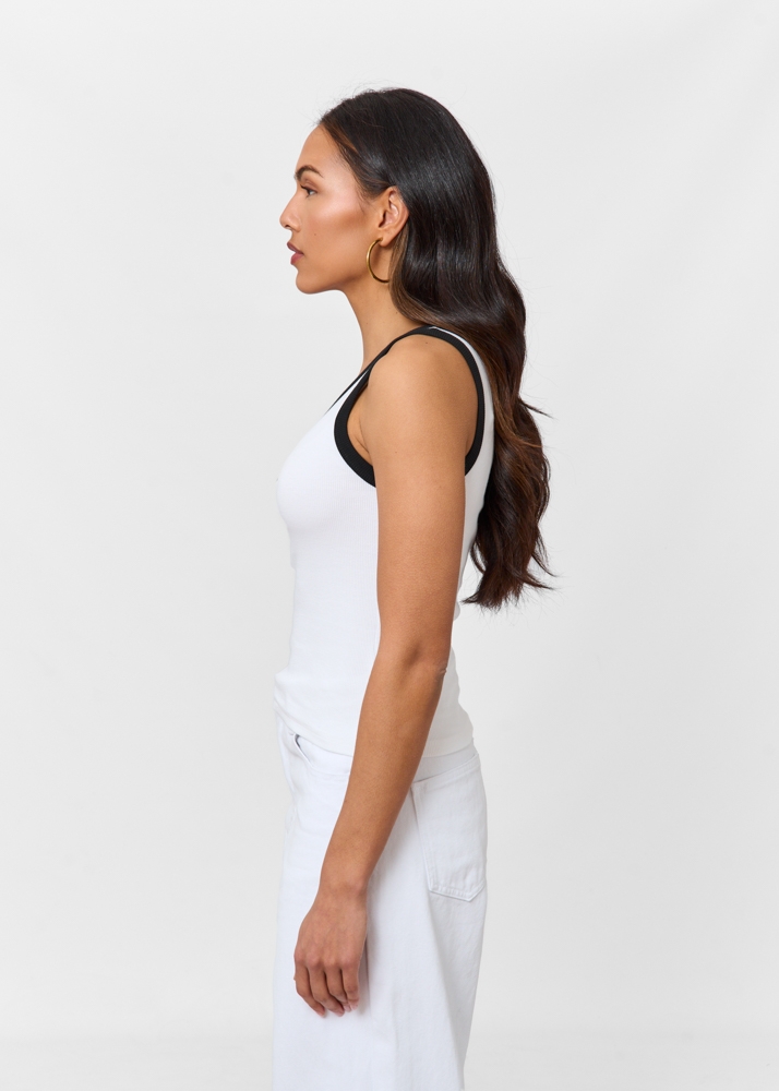FD contrast tanktop wit