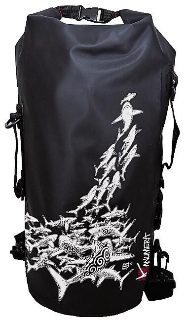KANUMERA - SAC A DOS ETANCHE ATTAQUE DES REQUINS 25L