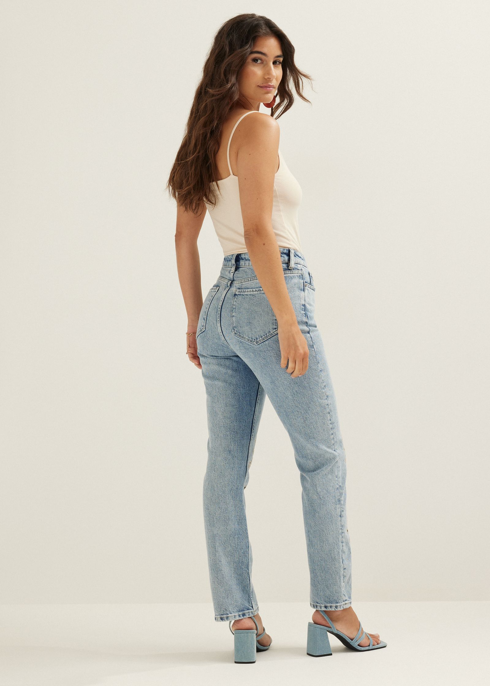 Basic singlet met kant
