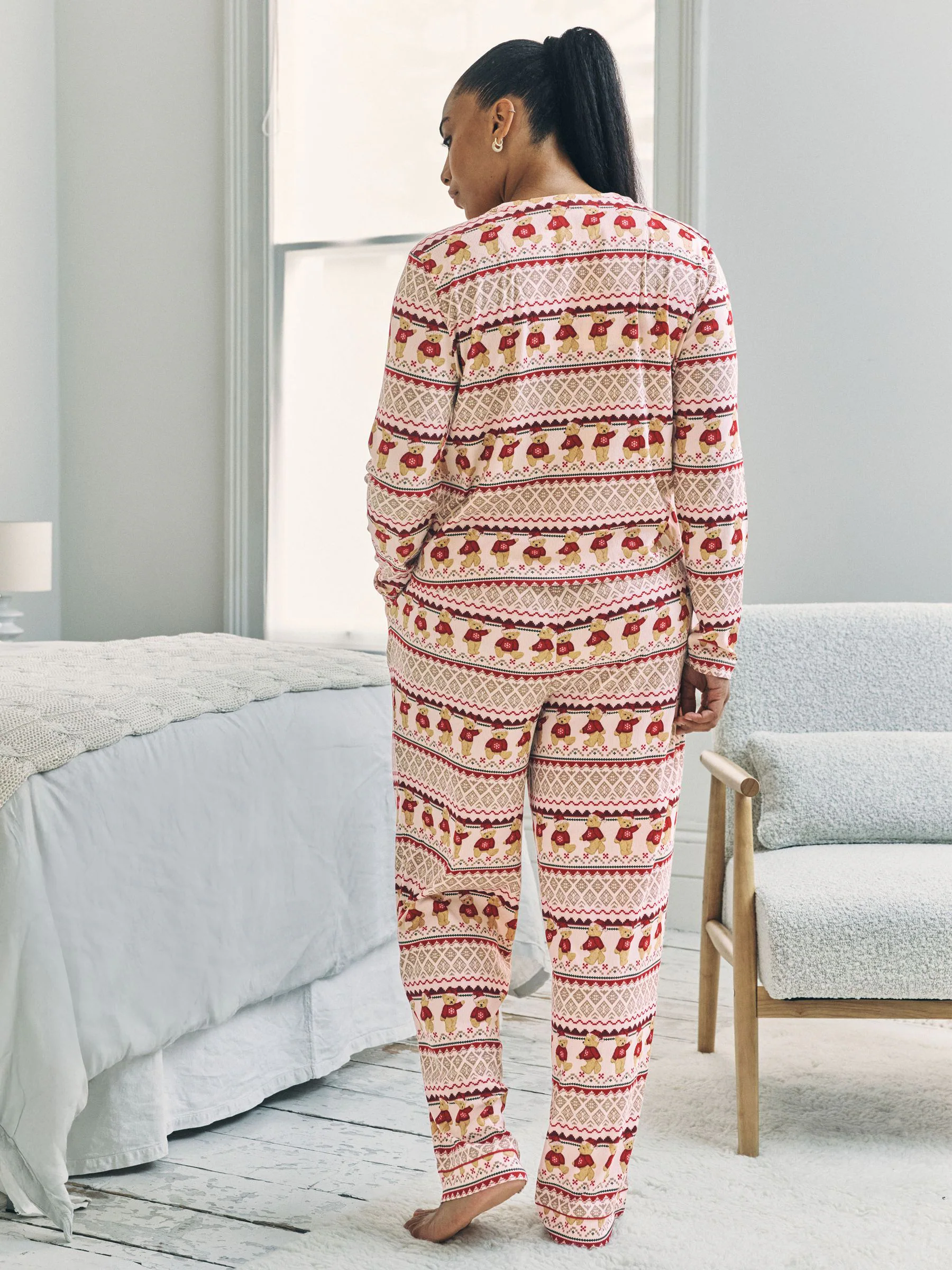 Chelsea Peers lange pyjamaset met kerstprint van The Bear en Fair Isle
