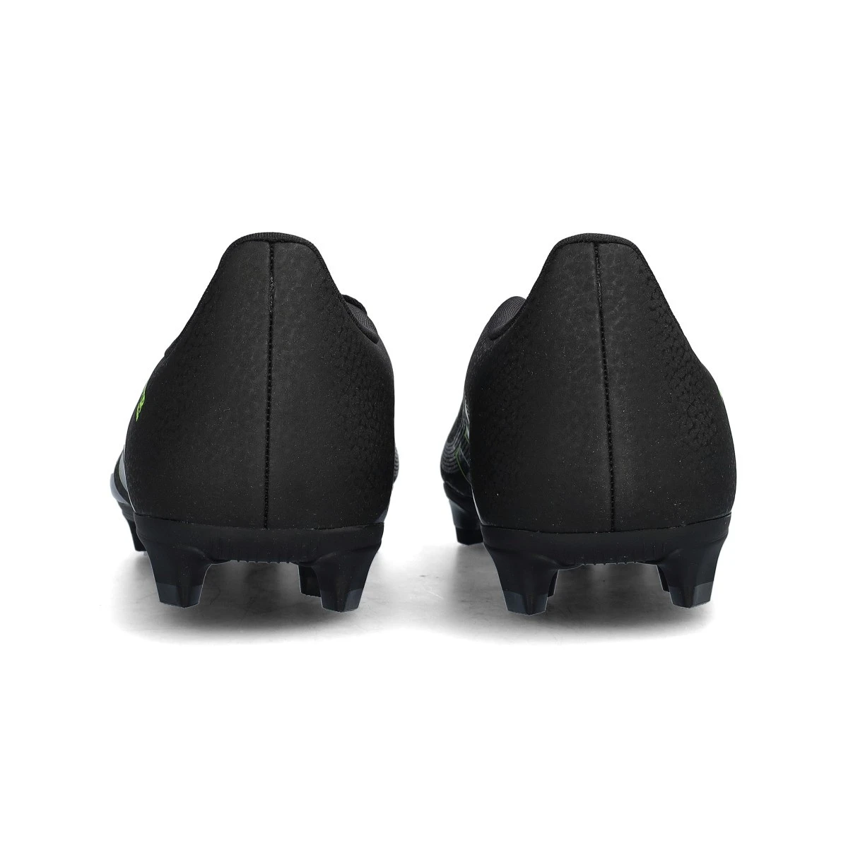 Chuteira adidas Predator Club L FG/MG Criança