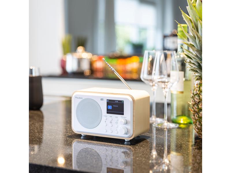 Audizio DAB  Radio Milan Weiss DAB  Radio mit Bluetooth