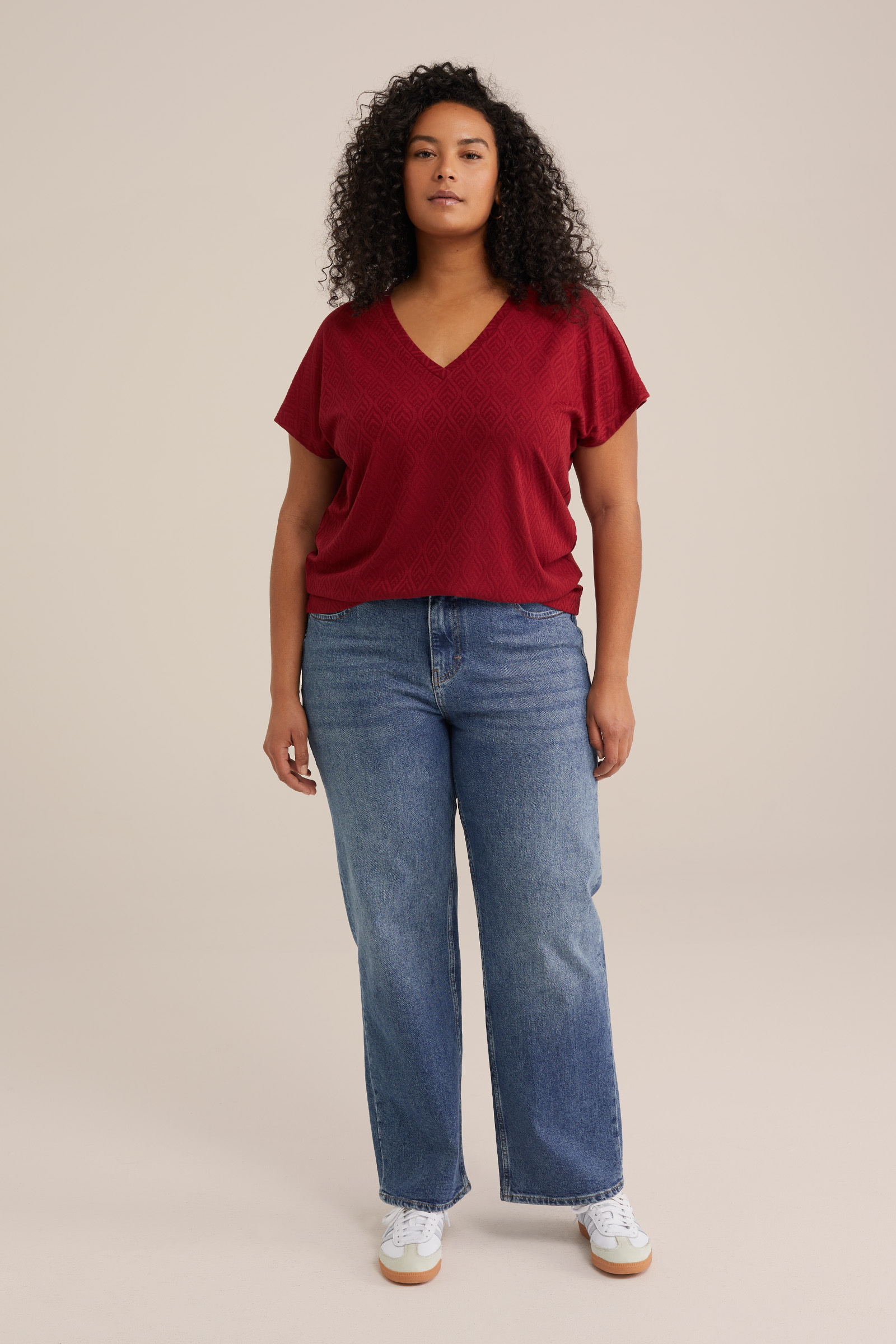 T-shirt met jacquard-dessin - Curve WE Fashion Bordeauxrood