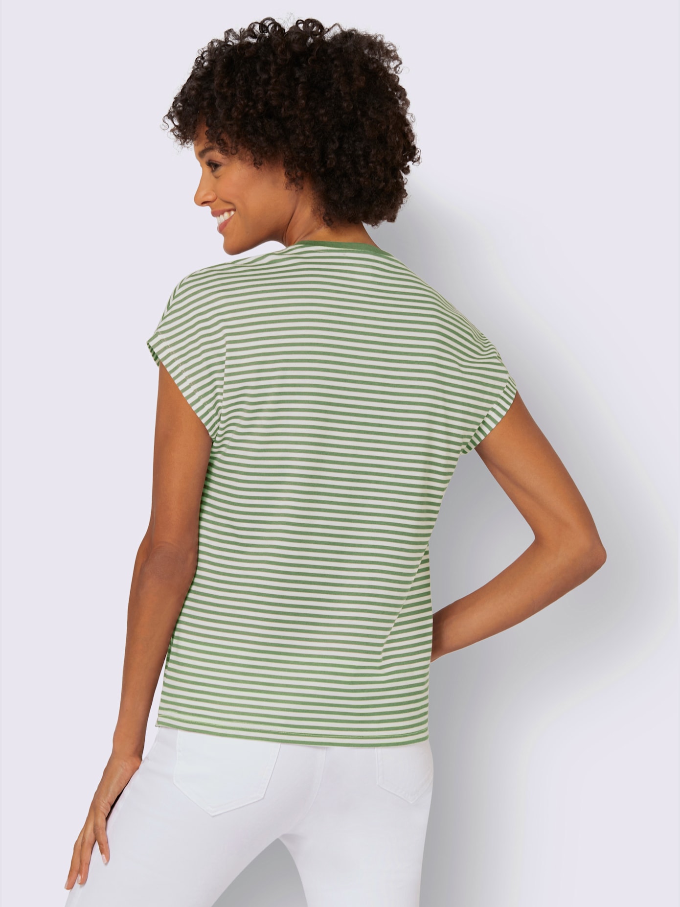 T-shirt encolure en v flatteuse