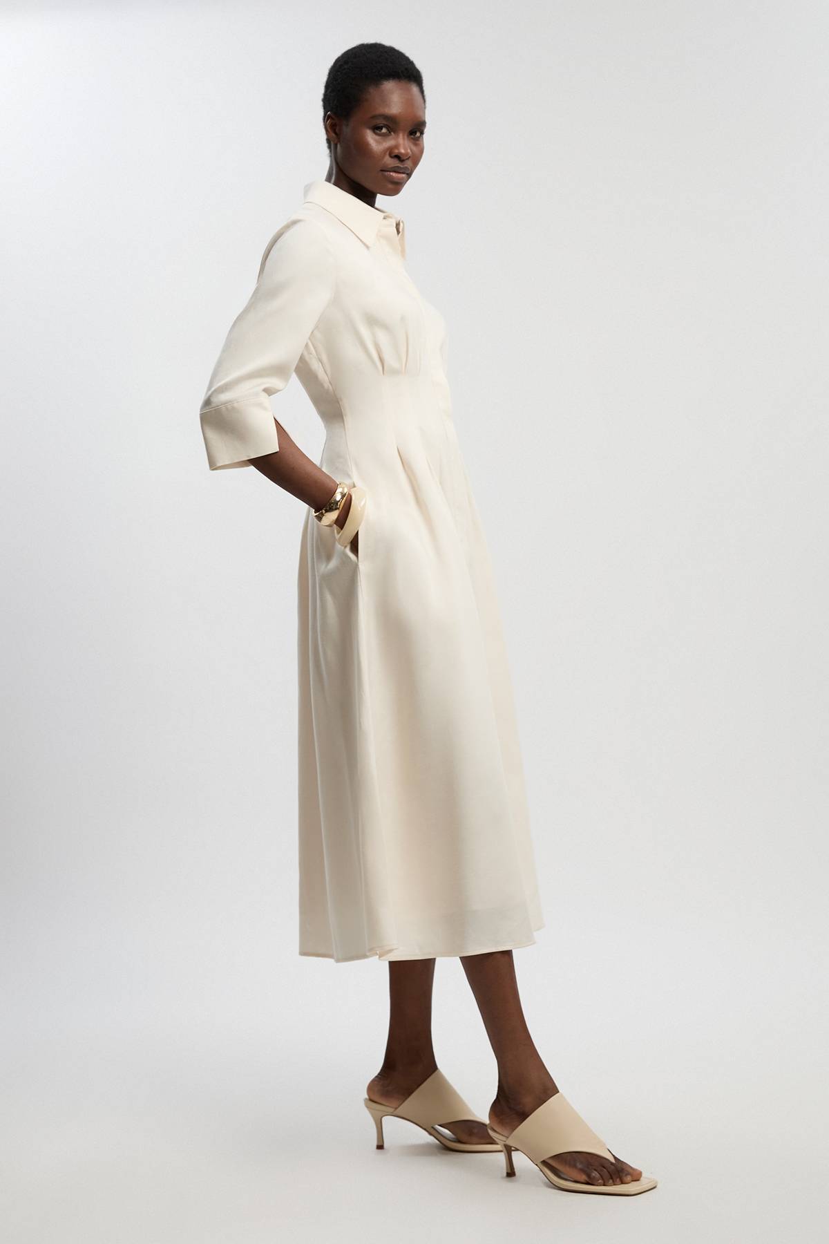 KarenMillen Robe Midi Cintrée En Lin Avec Pinces À La Taille Petite