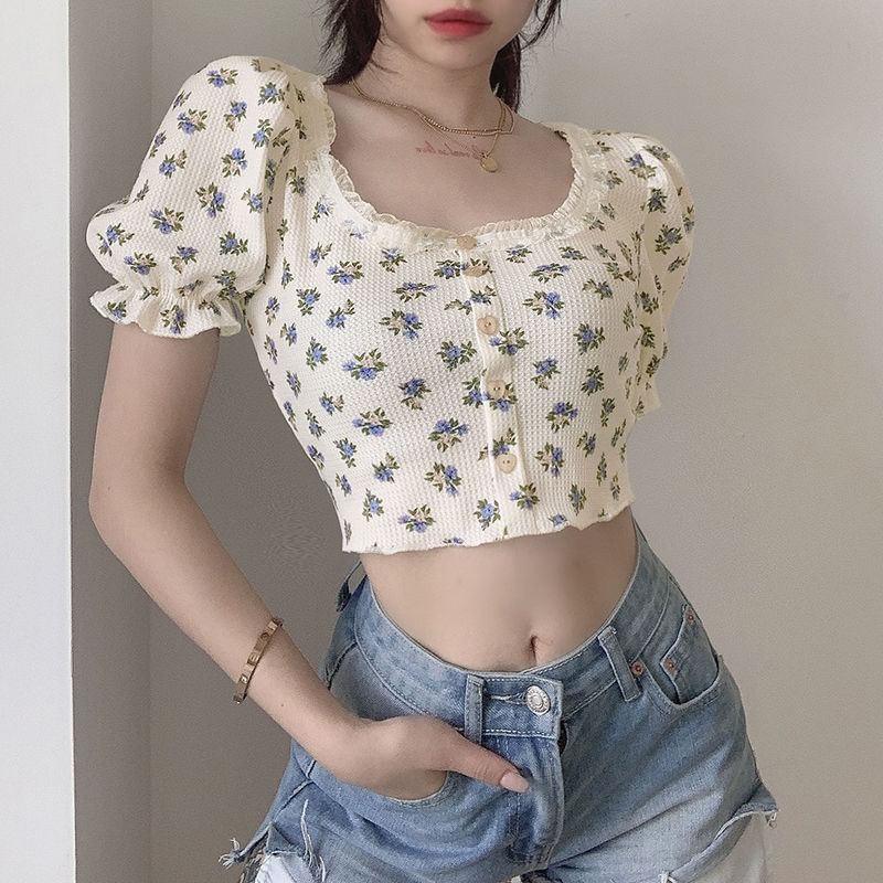 Monroll - Crop top met korte mouwen, ronde hals, bloemenprint, knopen en ruches