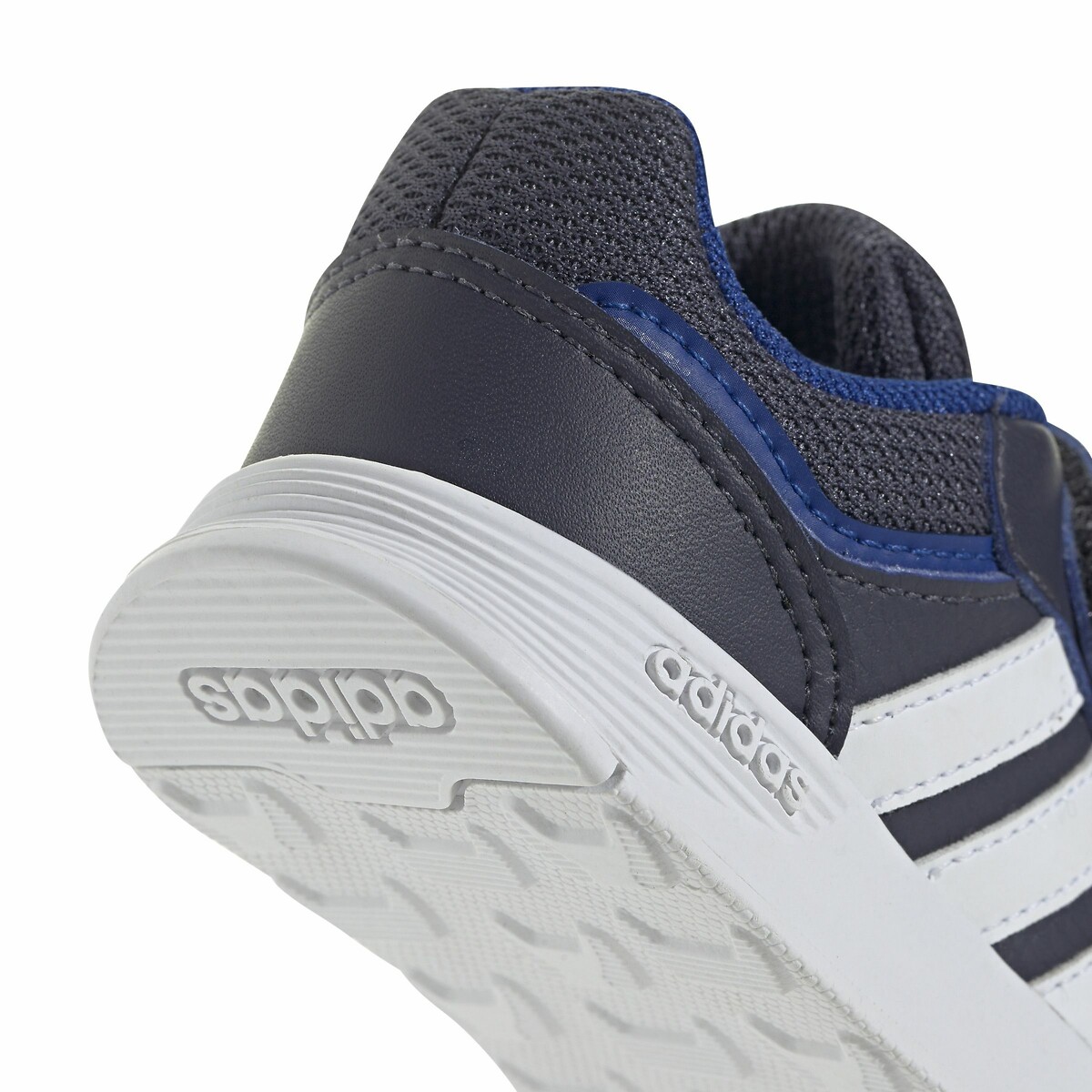 ADIDAS ROUPAS ESPORTIVAS<br>Tênis Tensaur Switch