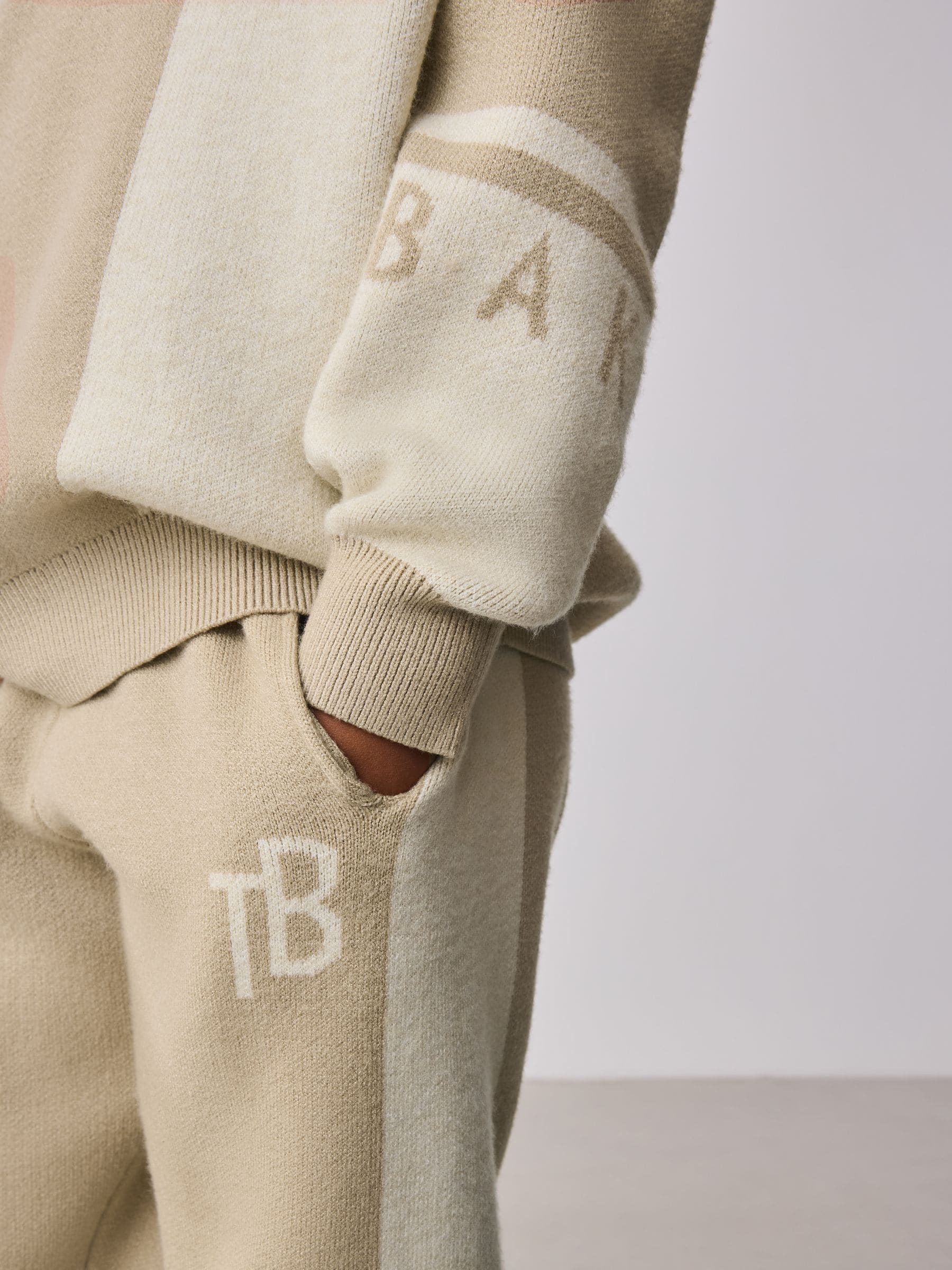 Pastelgeel - Baker by Ted Baker Colourblock Knitted Sweatshirt and Joggers Set