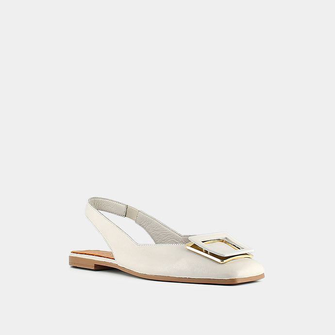 Ballerines slingback à bouts carrés  en cuir écru