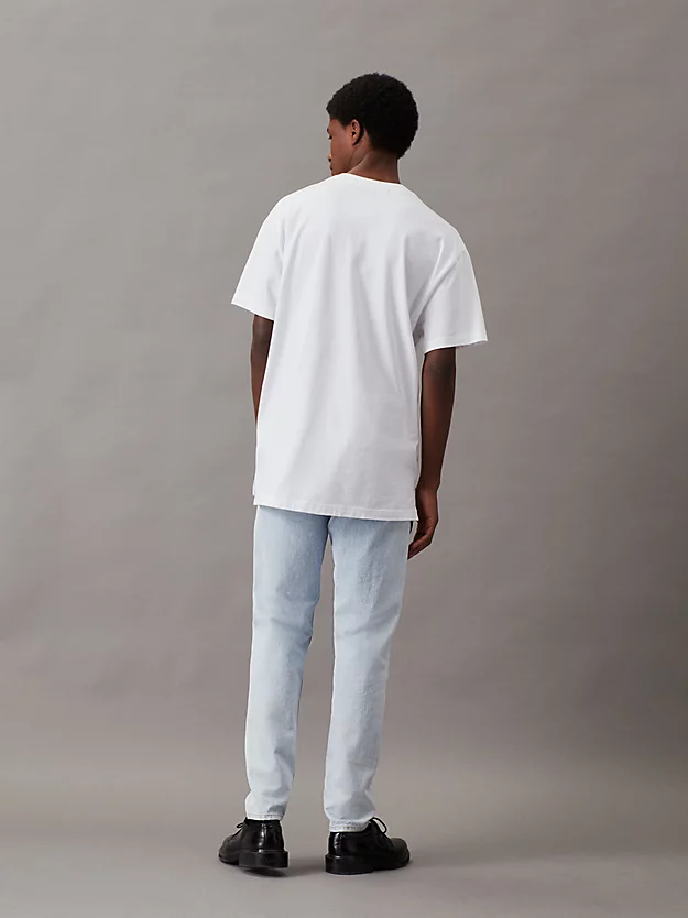 Calça jeans afunilada