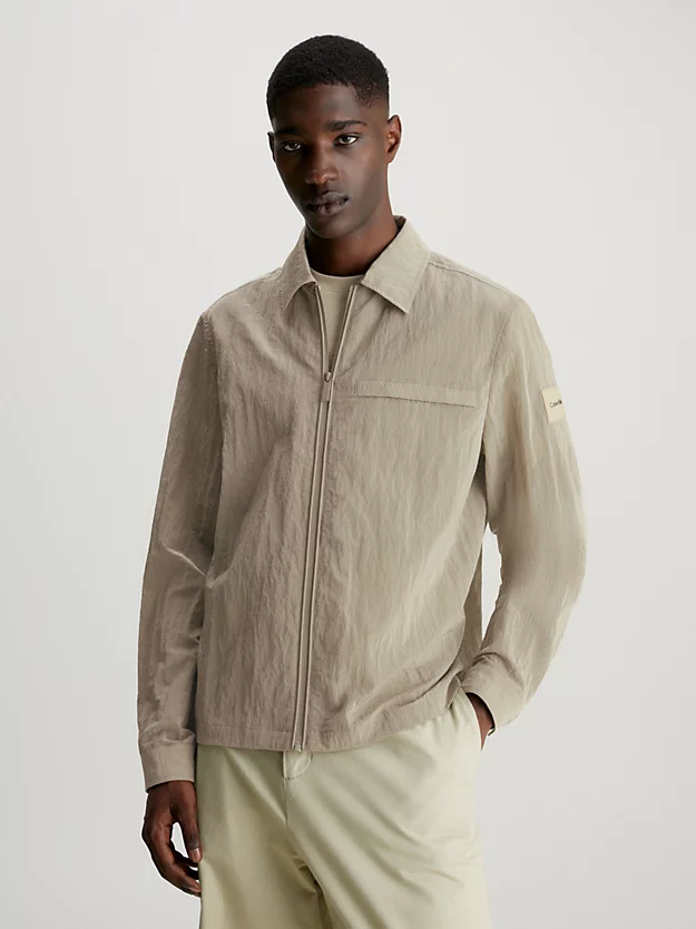 Jaqueta camisa de náilon amassado
