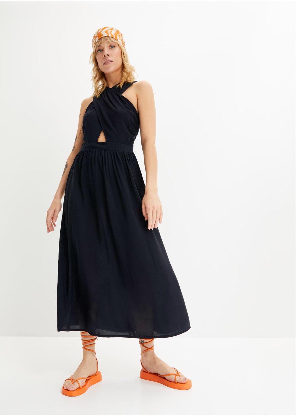Robe longue avec découpe