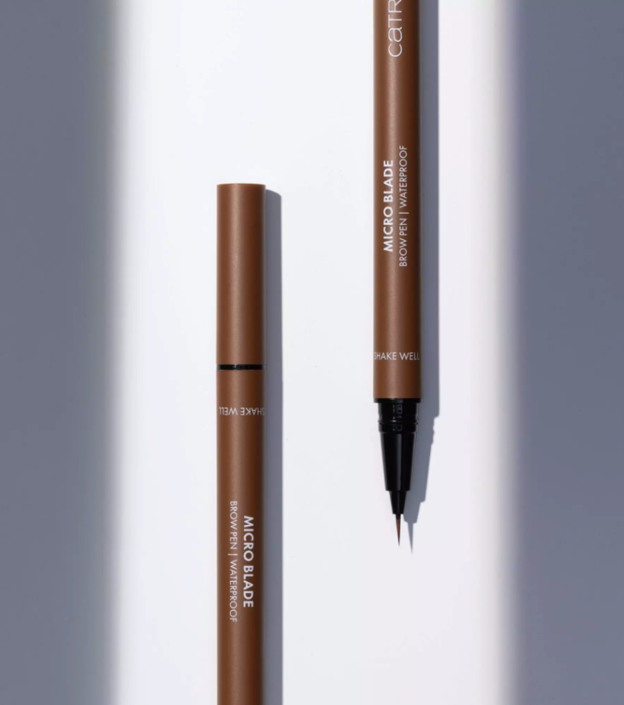 Catrice - Lápis de sobrancelha à prova d'água Micro Blade - 020: Deep Taupe