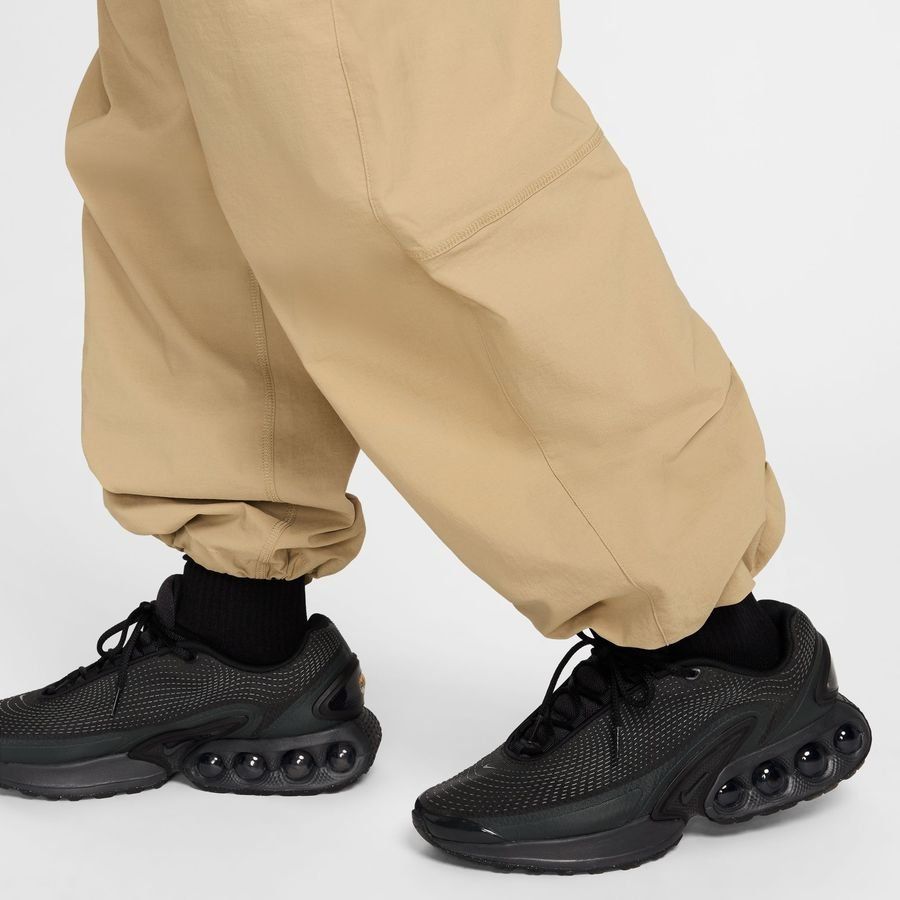 Nike Bas de Survêtement Tech Woven Oversized - Parachute Beige/Noir