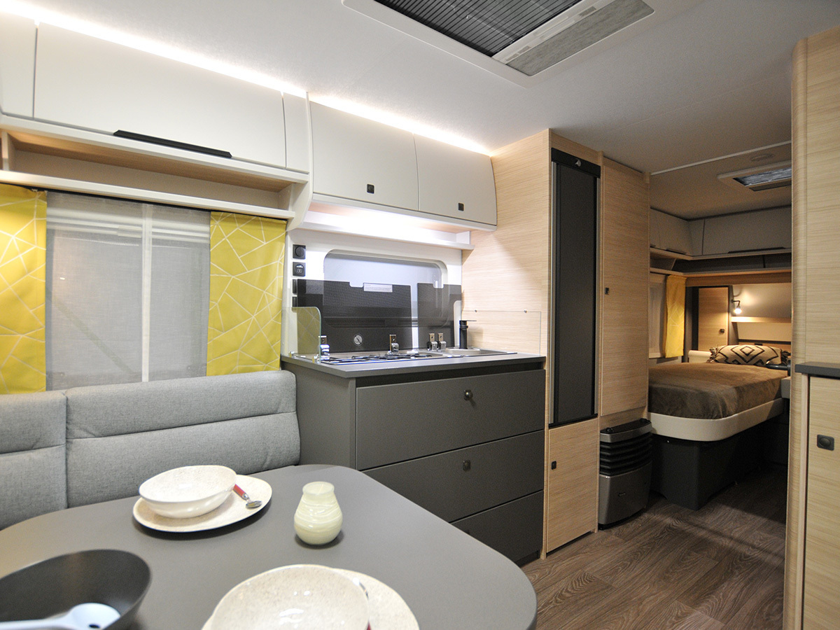 Fendt Apero 515 SG 2024 caravan