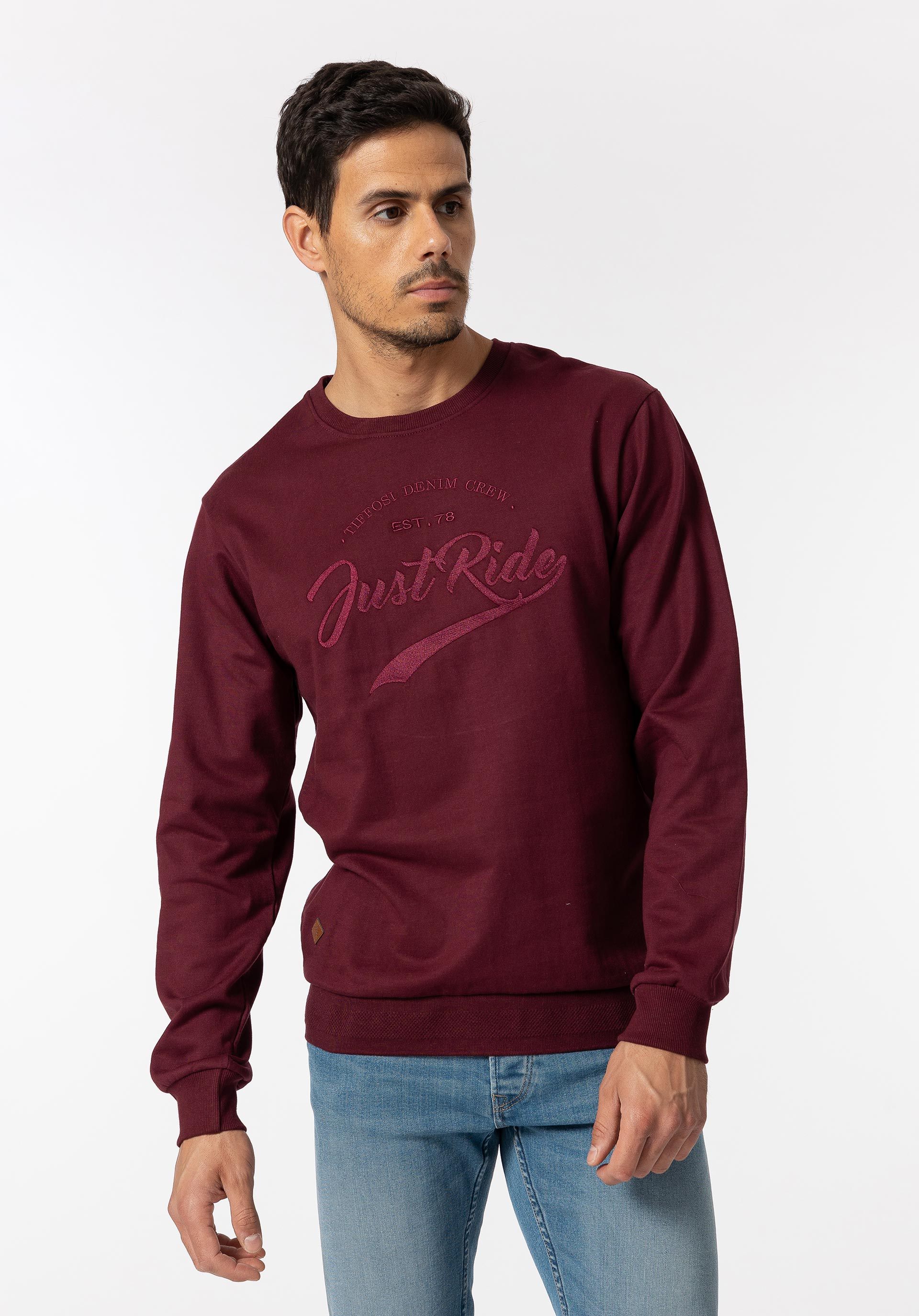 Sweatshirt com Bordado Frontal