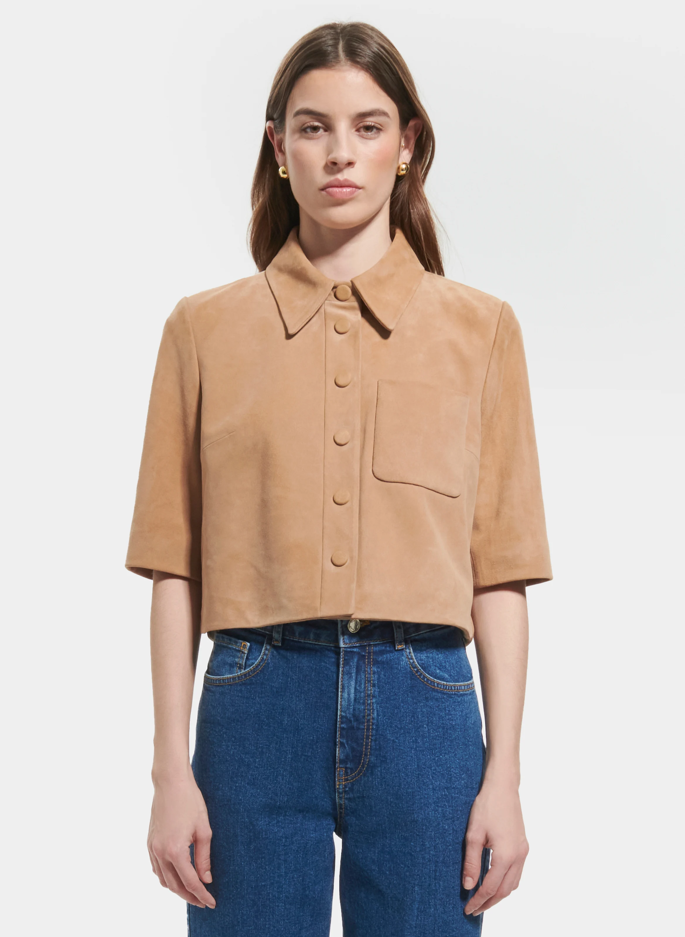 CELINA - Chemise courte droite en cuir velours | Beige