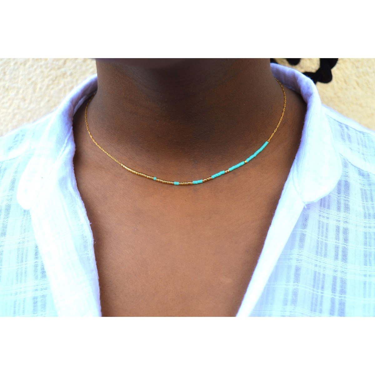 Collier femme minimaliste délicat chaîne ultra fine perles miyuki  ( Bleu ciel)