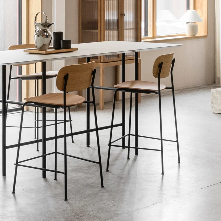 Audo - Co Counter Chair, H 94,5 cm, schwarzes Stahlgestell / Eiche schwarz