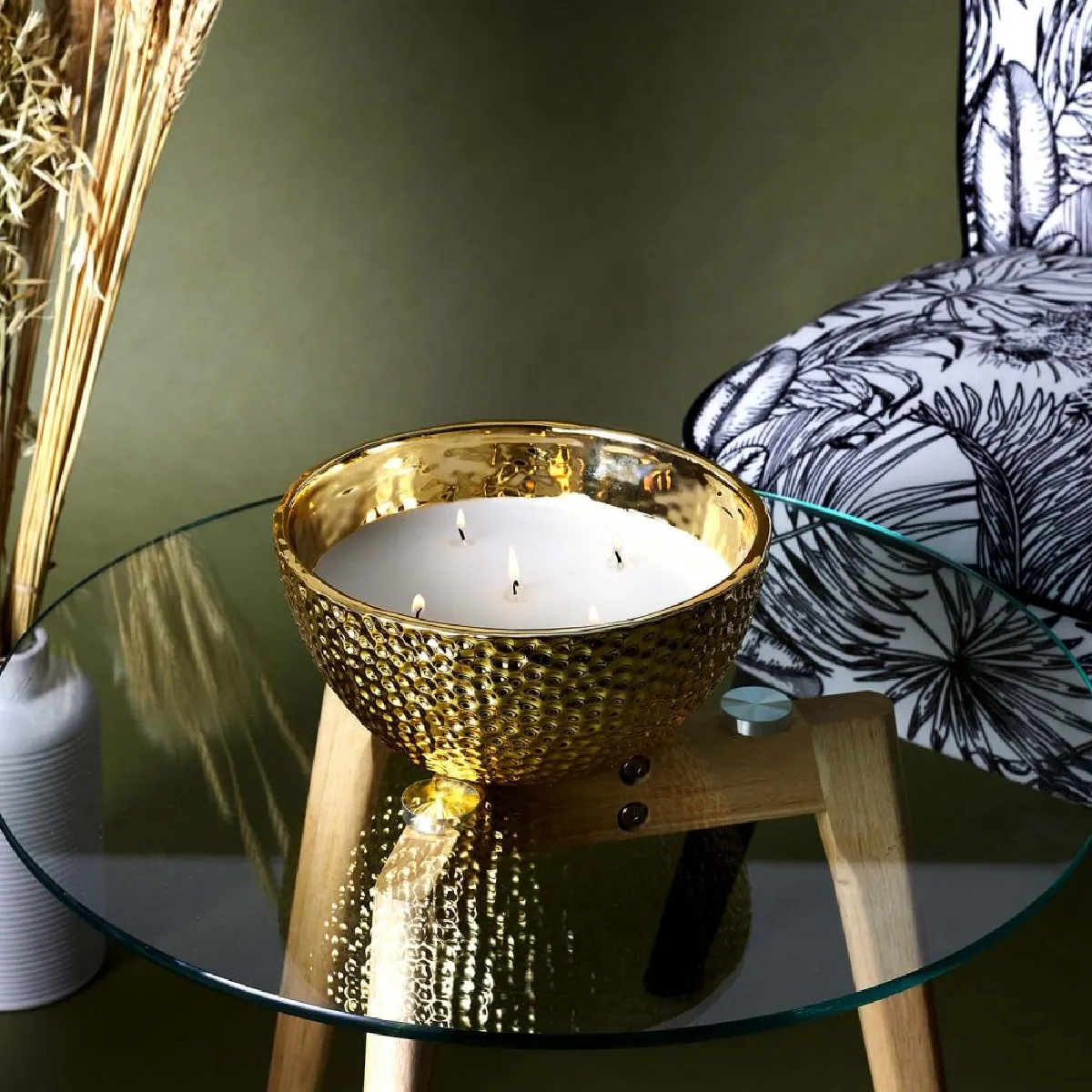 The Home Deco Factory the_home_deco_factory Bougie parfumée 5 mèches - Dorée