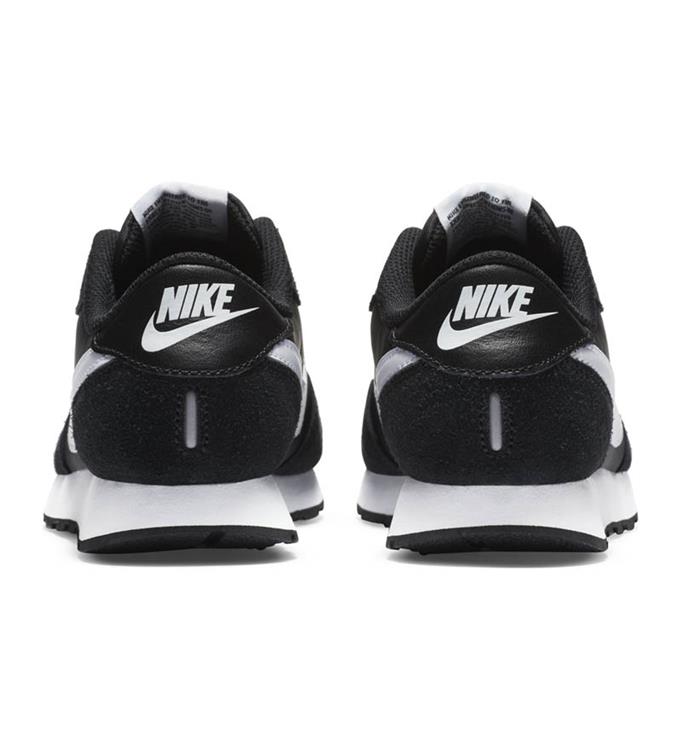 Nike JR MD Valiant Sneakers