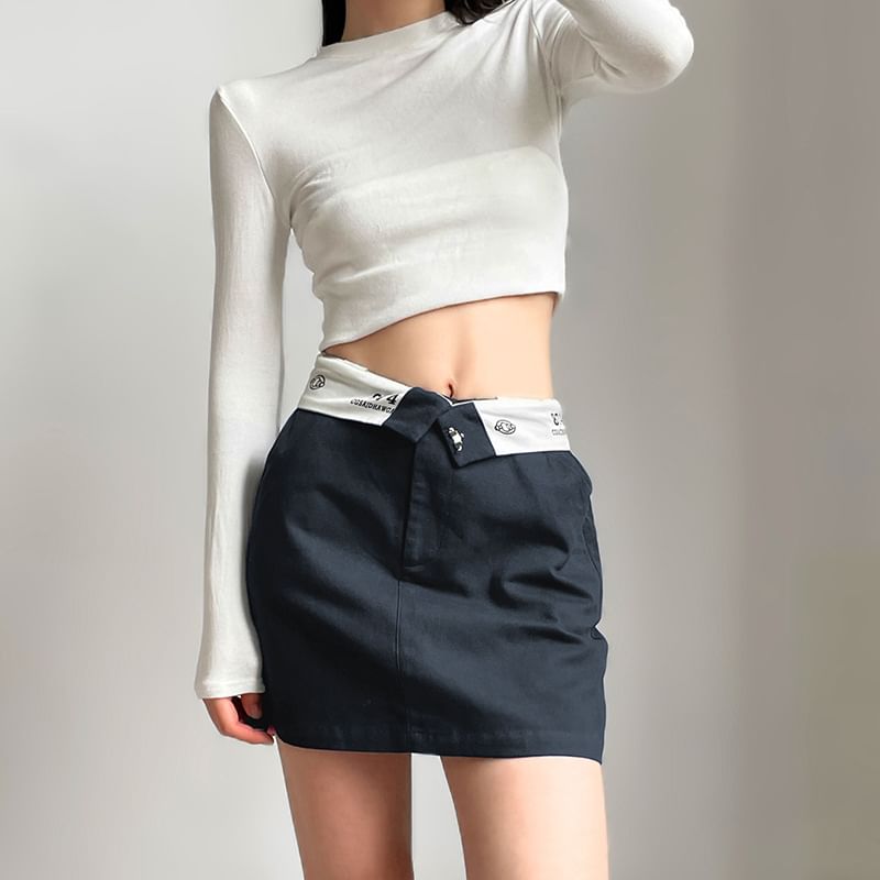 Sugarcoat - Hoge taille gevouwen nummerprint mini A-lijn rok