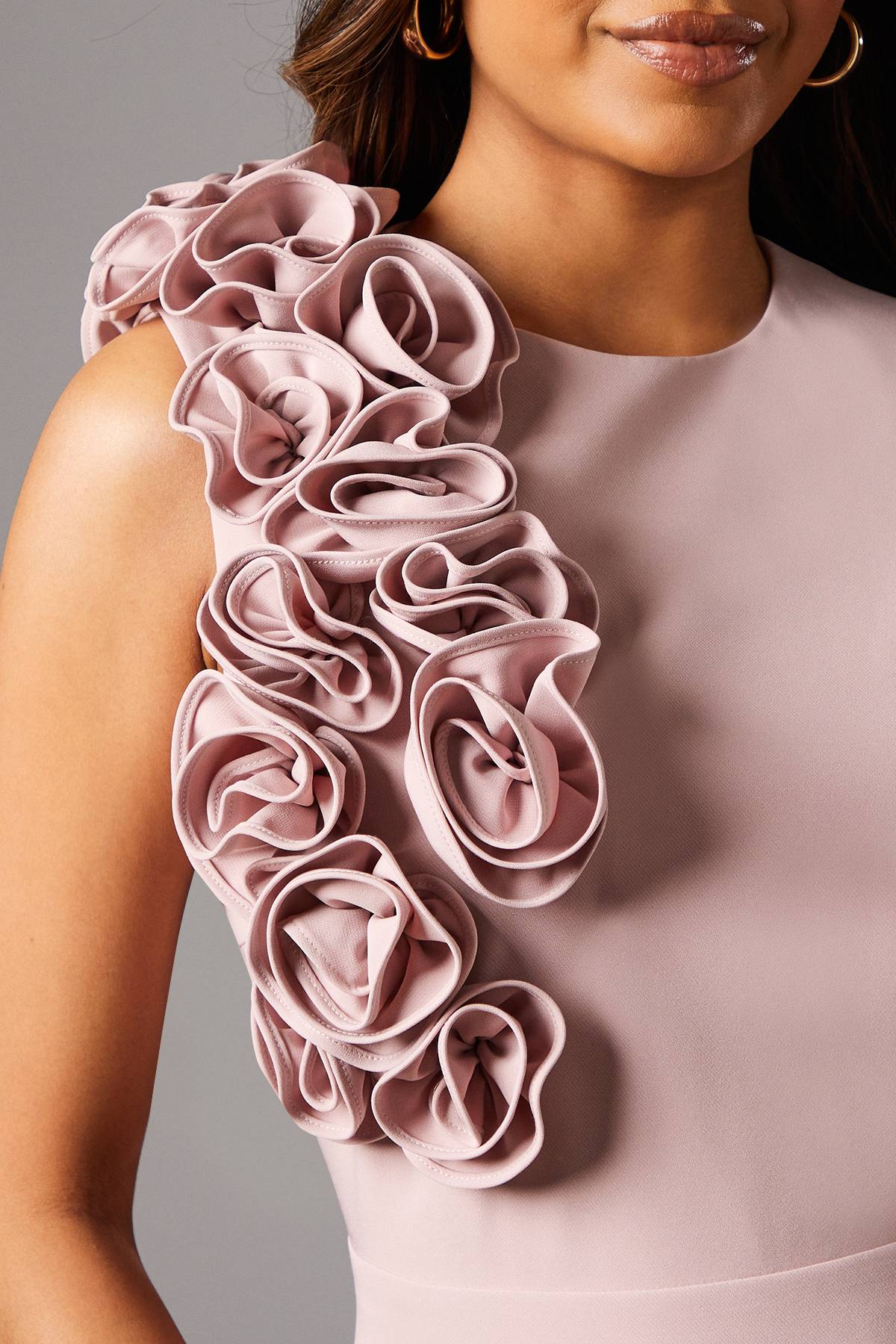 Coast Robe Petite à Corsage 3D Asymétrique
