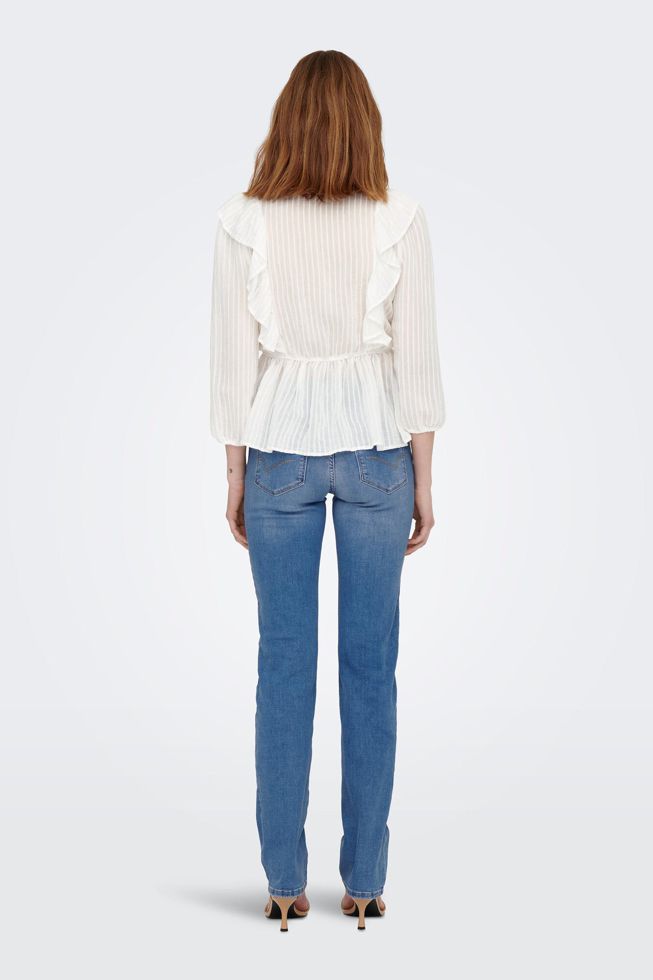 Blusa com decote em V e mangas 3/4