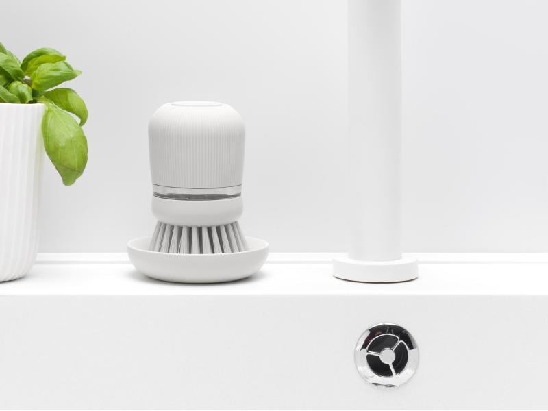 Brabantia Spülbürste mit Seifenspender Hellgrau Spülbürste mit integriertem Seifenspender Sink Side