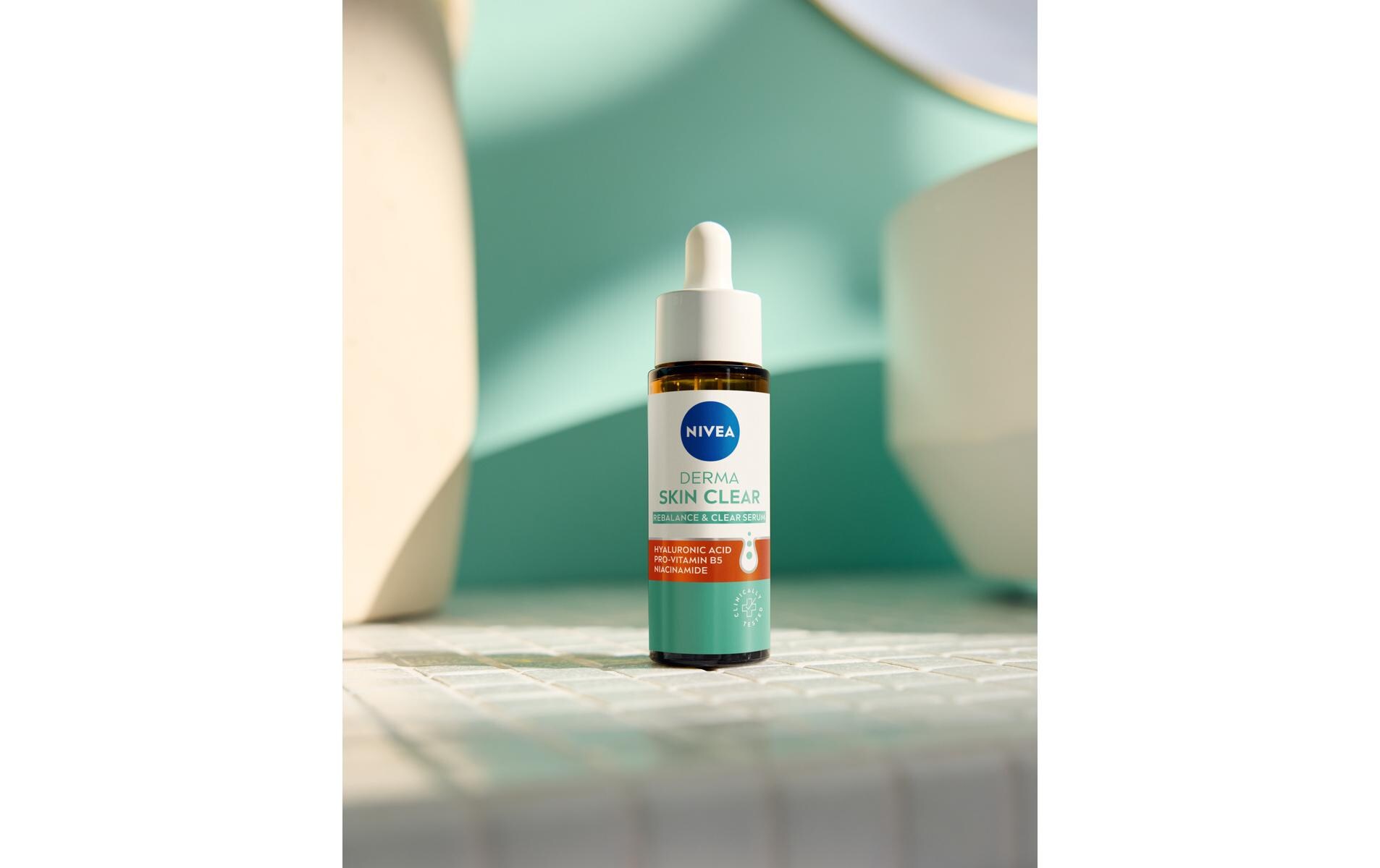 Gesichtsserum Derma Skin Rebalance & Clear 30 mlSerum zur Stärkung der Hautbarriere und Reduzierung von Hautunreinheiten
